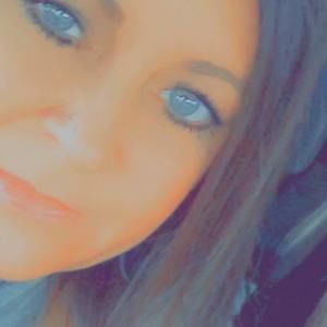 Meet your Posher, Kendra